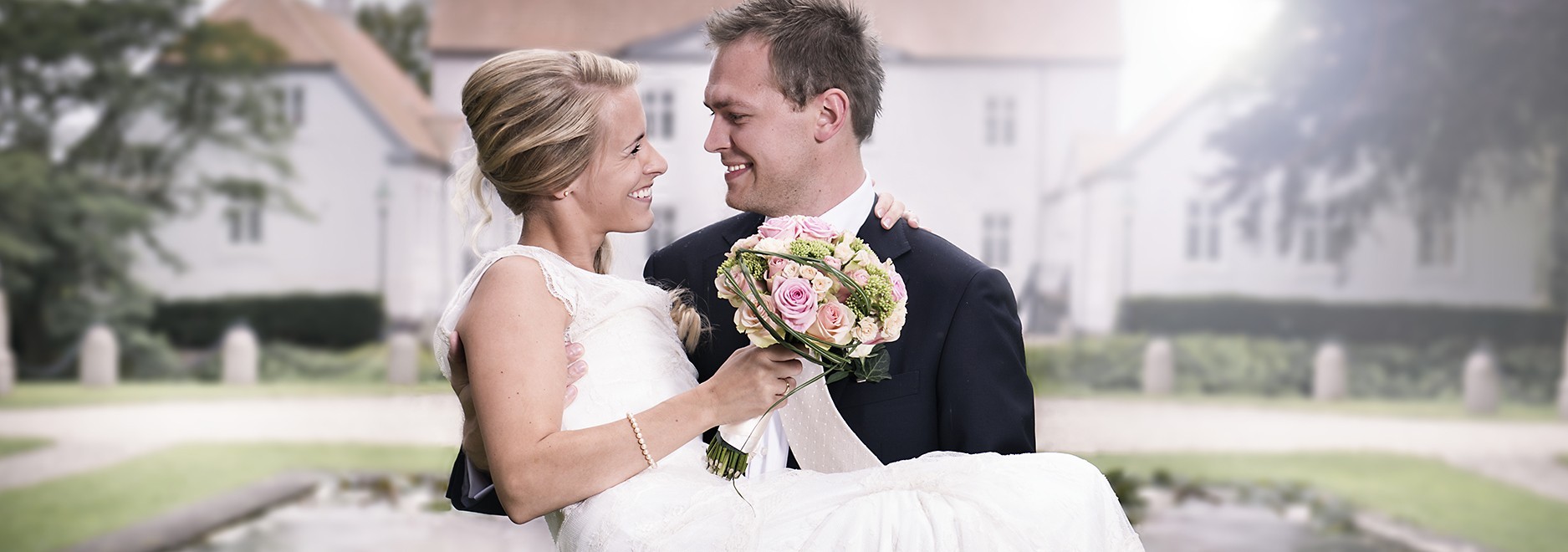 Bryllupsfotograf i Horsens – få taget jeres bryllupsbilleder af en professionel
